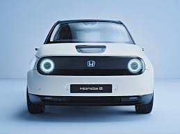 Honda e advance similar range 8% faster acceleration similar energy consumption similar fastcharging speed. Honda E
