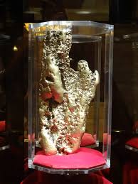 Il s'agirait plus vraisemblablement d'or archéologique… La Plus Grosse Pepite D Or Du Monde 30 Kg Best World Tour Ever