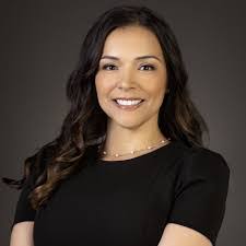 Jeannette Robles's Instagram, Twitter & Facebook