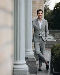 Greift am anfang lieber zu dunkleren/mittleren tönen, damit die krawatte nicht leuchtend hervorsticht. Der Dresscode Fur Den Hochzeitsgast Sebastians View