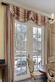 Window treatments are an important element in the overall look and feel of any room, particularly a dining room. 13 Window Treatment Ideas For Formal Dining Rooms Window Treatments Living Room Dining Room Window Treatments Dining Room Windows