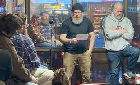 Poetry 'Junkiez' hold an open mic night