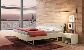 Möbel bequem von zu hause anschauen und sich beraten lassen. Bettrahmen Aus Holz Mit Polster Und Boxspring