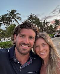 darahowell • Instagram photos and videos