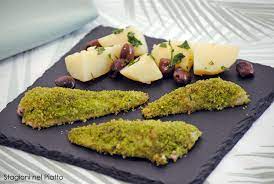 Check spelling or type a new query. Filetti Di Gallinella Gratinati Alle Erbe Con Insalata Di Patate Stagioni Nel Piatto