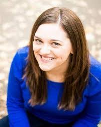 Kelly Schneider's Instagram, Twitter & Facebook