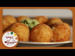 Upvas Batata Kachori Quick Easy Fasting Snack Indian Recipe By Archana In Marathi Indian Snacks Indian Food Recipes Quick Breakfast Recipes