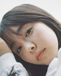 gambar mungkin berisi satu orang atau lebih dan dekat 唐田えりか 美女 写真 かわいい メイク