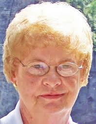 Joann Lynn's Instagram, Twitter & Facebook