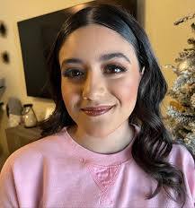 Niltza kobel makeup artist