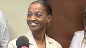 WATCH: Ouster case against Shelby County Clerk Wanda Halbert dismissed,  again