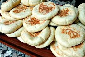 Moroccan Pita Bread Batbout Recipe Recipe Recipes Moroccan Food Pita Bread
