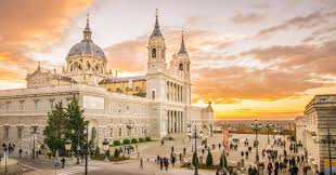 Então continue a leitura e aproveite para conhecer um pouco mais sobre o minhas dicas para viajar ou morar na espanha. Quem Pode Entrar Na Espanha Agora Conheca As Atuais Regras E Saiba Se Voce Pode Viajar Ao Pais
