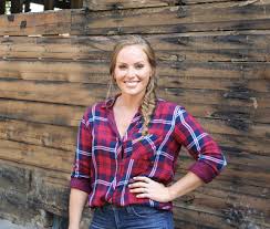 Mina was born and raised in indianapolis. Mina Starsiak Hawk Star Of Hgtv S Good Bones Partners With Primo International To Launch Exclusive Lifestyle Collection