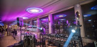 Retrouvez le programme complet des concerts et spectacles de la salle bateau diamant bleu pavillon seine et réservez vos places au meilleur prix sur fnac spectacles, leader de la billetterie en france. Bateau Pavillon Seine Diamant Bleu Abc Salles