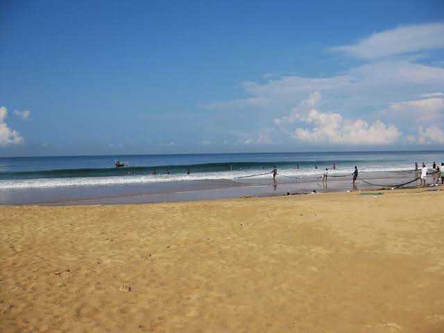 Thiranagama Surf Beach surfing waves south Hikkaduwa south coast Sri Lanka