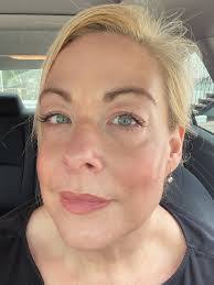 Suzette Wolf's Instagram, Twitter & Facebook