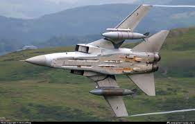 Buy tornado f3 and get the best deals at the lowest prices on ebay! Ze961 Royal Air Force Panavia Tornado F3 Photo By Chris Lofting Id 1091698 Planespotters Net