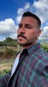 Una giornata da Vinicoltore 🍇 in Sardegna., (Se ve lo state chiedendo..  si! Ho fatto tutto io) , #cantinedessena #marcleisure #italy #sardegna  @cantinadessena