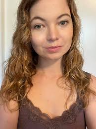 welcome to our new members 💄 we hope you have a great time in this group  🌼⚘️ make sure you read the group rules so your post won't get deleted 🤗❤️  Annika