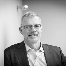 Thomas Kosse's Instagram, Twitter & Facebook