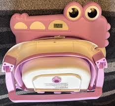 Does anyone have the yellow bath thermometer? Xxx