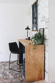 Diy Plywood Desk Within The Grove Diy Plywood Desk Within The Grove Desk Diy Diybasteln Diybe In 2020 Minimalist Desk Urban Industrial Decor Plywood Desk