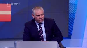 K roku 2019 působí jako první místostarosta za občanskou demokratickou stranu (ods) v pražské městské části vinoř. Yhrfrg1 7fh2tm