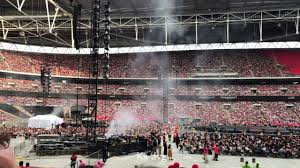 Bts performing at wembley stadium for their speak yourself world tour. Army Singing Before The Concert 190601 Bts Wembley Stadium Day 1 Youtube