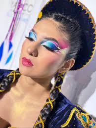 Escríbeme al WhatsApp 9 0 2 8 7 6 6 5 5 Instagram : @florsalasmua #maq...