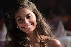 Tania Silva's Instagram, Twitter & Facebook