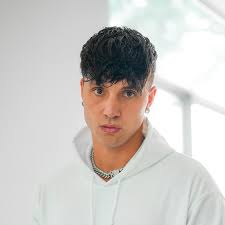 Tayo Ricci - YouTube