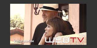 The novelist on reading fairy tales as a child and the influence of gabriel garcía márquez. Exklusiv Interview Mit Der Bestsellerautorin Isabel Allende Und Ihrem Mann Dem Autor William C Gordon Kulturport De Magazin Fur Kunst Und Kultur