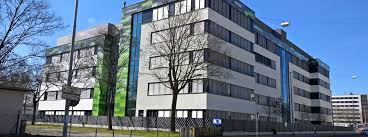 The headquarters of german immunotherapy company biontech stands on april 22, 2020 in mainz, germany. Wo Ist Der Ganze Impfstoff Von Biontech Hin
