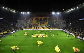 Dortmund bvb echte liebe 09. Borussia Dortmund Sudtribune Choreo Der Bvb Fans Gegen Frankfurt