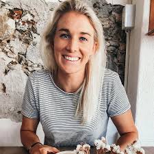 Nicole Eddy's Instagram, Twitter & Facebook