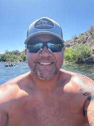 Isaac Stout's Instagram, Twitter & Facebook