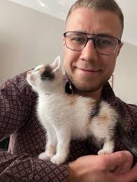 Hi everyone! 😊 My name is Marisa, I'm 26 years old and I'm Portuguese. I'm  moving to the Netherlands soon for work and I'm looking for a studio or  apartment just for