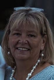 Lana Wyatt's Instagram, Twitter & Facebook