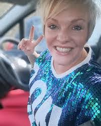 Roseann Franks's Instagram, Twitter & Facebook