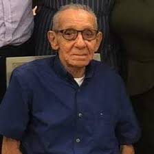 Miguel Antonio BERNAL Villalaz على X: "Un saludo respetuoso y afectuoso a  mi profesor de Historia y Cívica, de V y VI grado, Max Dominguez quien  celebró un año más de vida.Sus