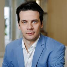 Cirurgião do aparelho digestivo Rodolfo Da Silva Costa, Marília