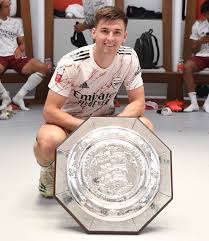 Tommy was able to use his dragon dagger to power up his dragon shield and. Kieran Tierney On Instagram Another Final Another Trophy Kierantierney In 2021 Arsenal Chelsea Arsenal Arsenal Wallpapers