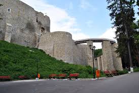 A natureza na moldávia é bela, as paisagens arborizadas, alguns desfiladeiros escavados por rios, os monumentos misteriosos. Moldavia Definition And Synonyms Of Moldavia In The English Dictionary