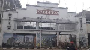 Pertama adalah pengakuan ketauhidan, dimana umat muslim hanya. Gedung Dezon N V Namanya Dari Bahasa Belanda Yang Artinya Matahari Tapi Pemiliknya Orang Jepang Tribun Jabar