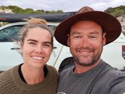 Nicole Farren's Instagram, Twitter & Facebook