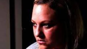 Love island fans claim this moment proves the lie detector results were false but is it down to the test or producers? 2016 02 13 To 2016 02 19 Dr Phil