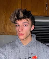 Picture of Alex Sampson in General Pictures