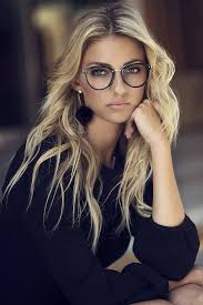Long blonde hairstyles have always been associated with femininity, grace and elegance. Hd Wallpaper Blonde Women Model Women With Glasses Hair Eyeglasses Wallpaper Flare