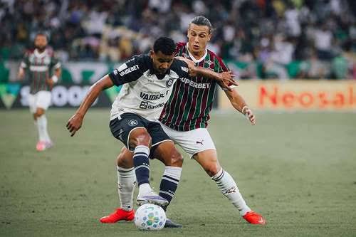 Fluminense vira no segundo tempo e vence Remo no Maracan&atilde;